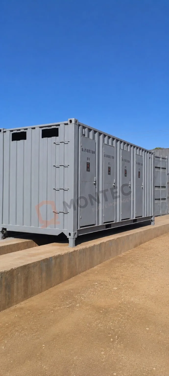 Container banheiro com oito boxes individuais
